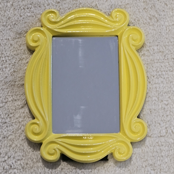 NWT FRIENDS Picture Frame Mirror Yellow Perfect Gift For Friends Fans - Picture 3 of 7